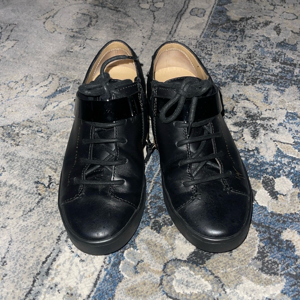 Black Giuseppe Zanotti sneakers size 7